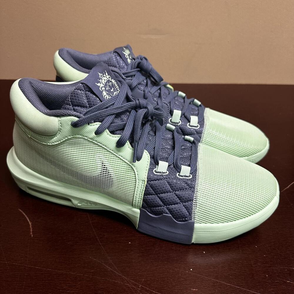 Nike Lebron Witness 8 Basketball Vapor Green White Carbon SZ 13 FB2239 300